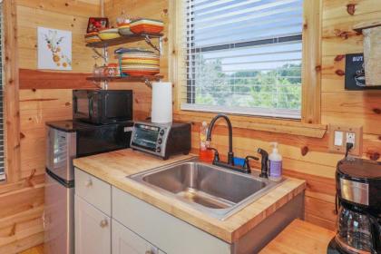 Arbor House of Dripping Springs - Safari House - image 5