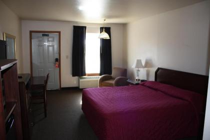 Boomtown Inn - image 11