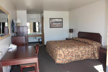 Boomtown Inn - image 12