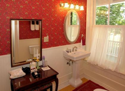 Rockwood Manor Bed & Breakfast - image 12