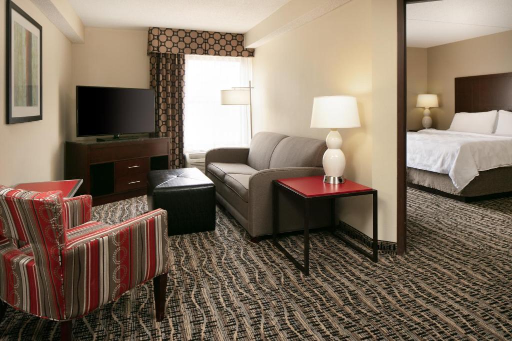 Holiday Inn Dubuque/Galena an IHG Hotel - image 3