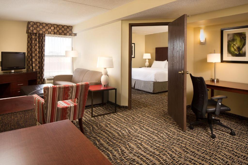 Holiday Inn Dubuque/Galena an IHG Hotel - image 7