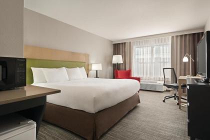 Country Inn & Suites by Radisson Dubuque IA - image 3