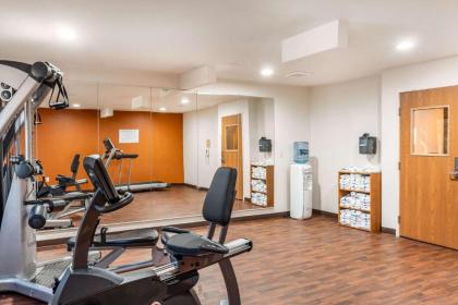 MainStay Suites Dubuque at Hwy 20 - image 7