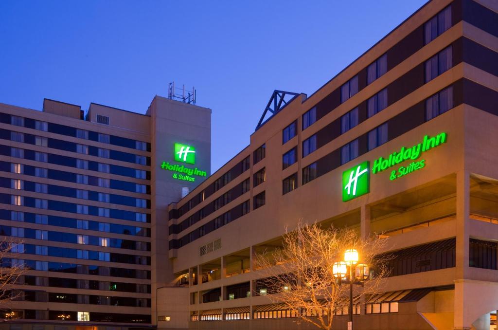 Holiday Inn & Suites Duluth-Downtown an IHG Hotel - main image