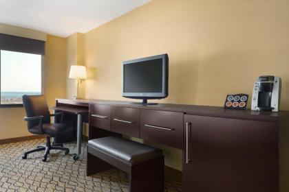 Holiday Inn & Suites Duluth-Downtown an IHG Hotel - image 20