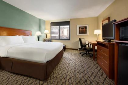 Holiday Inn & Suites Duluth-Downtown an IHG Hotel - image 21