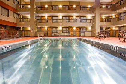 Holiday Inn & Suites Duluth-Downtown an IHG Hotel - image 8