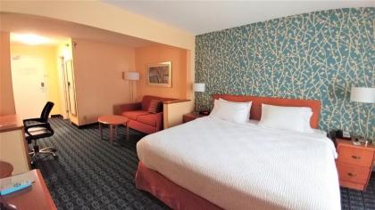 AmericInn by Wyndham Duluth - image 14