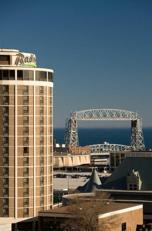 Radisson Hotel Duluth-Harborview - image 3