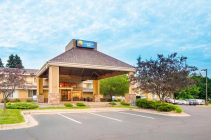 Comfort Inn West - image 2