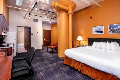 The Suites Hotel at Waterfront Plaza - image 10