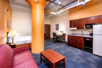 The Suites Hotel at Waterfront Plaza - image 11