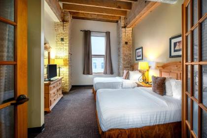 The Suites Hotel at Waterfront Plaza - image 9