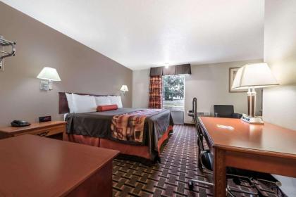 Days Inn by Wyndham Duncan - image 11