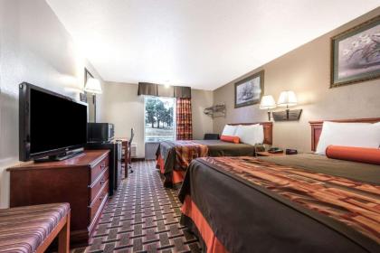 Days Inn by Wyndham Duncan - image 5