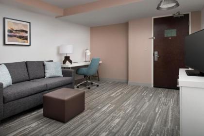Hilton Garden Inn Dallas/Duncanville - image 11