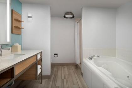 Hilton Garden Inn Dallas/Duncanville - image 21