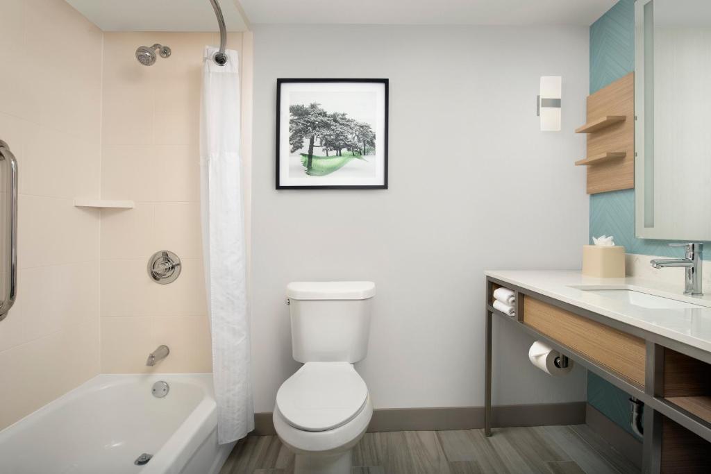 Hilton Garden Inn Dallas/Duncanville - image 5