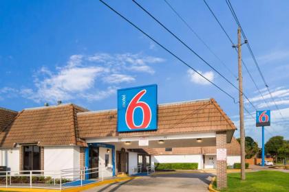 Motel 6-Duncanville TX - Dallas - image 2