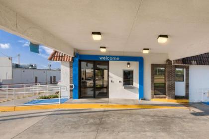 Motel 6-Duncanville TX - Dallas - image 3