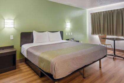 Motel 6-Duncanville TX - Dallas - image 4