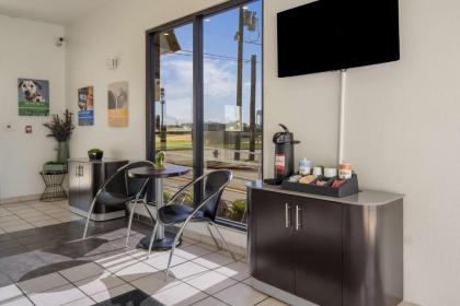 Motel 6-Duncanville TX - Dallas - image 5
