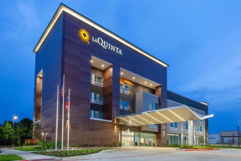 La Quinta by Wyndham Dallas Duncanville - main image