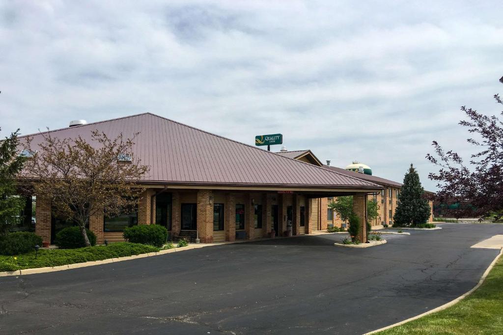 Quality Inn - Dundee - main image
