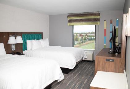 Hampton Inn and Suites Dundee - image 6