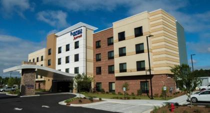 Fairfield Inn & Suites by Marriott Dunn I-95