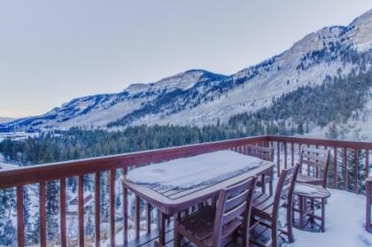 Primrose Cabin - image 3