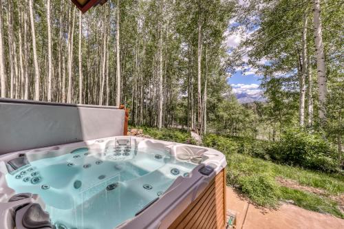 Wildrose Retreat - main image