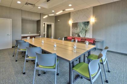 Springhill Suites by Marriott Durango - image 13