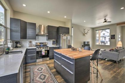 Modern Mtn Getaway with Deck Gas Grill and Views - image 10