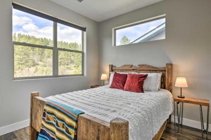 Modern Mtn Getaway with Deck Gas Grill and Views - image 12