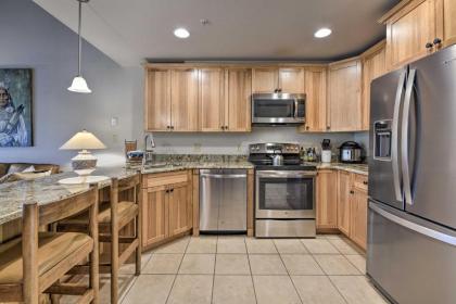 Condo with Balcony 10 Mi to Hiking and Skiing - image 12