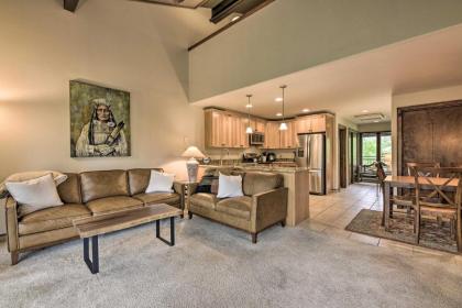 Condo with Balcony 10 Mi to Hiking and Skiing - image 6