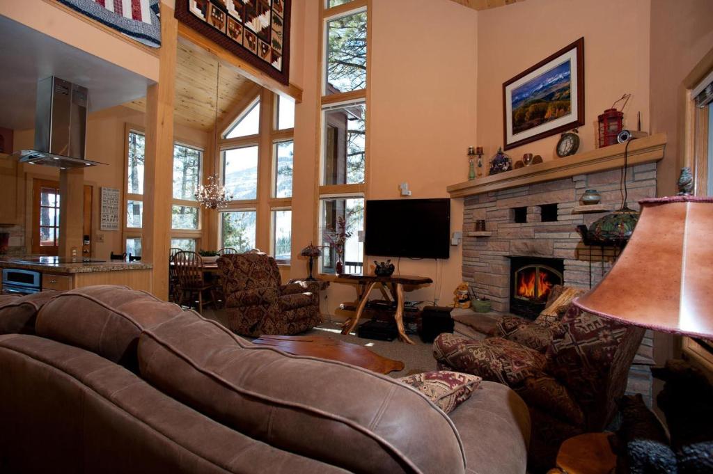Electra Lake - 761 Spruce Mesa - image 4