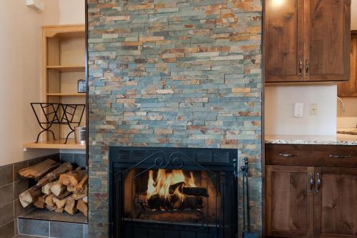 Pine Acres - Unit 114 - image 5