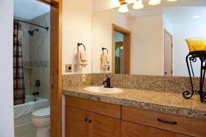 Village Center 506 - image 11