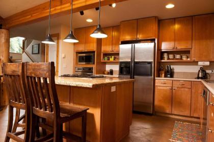 672 Beaver Circle - image 10