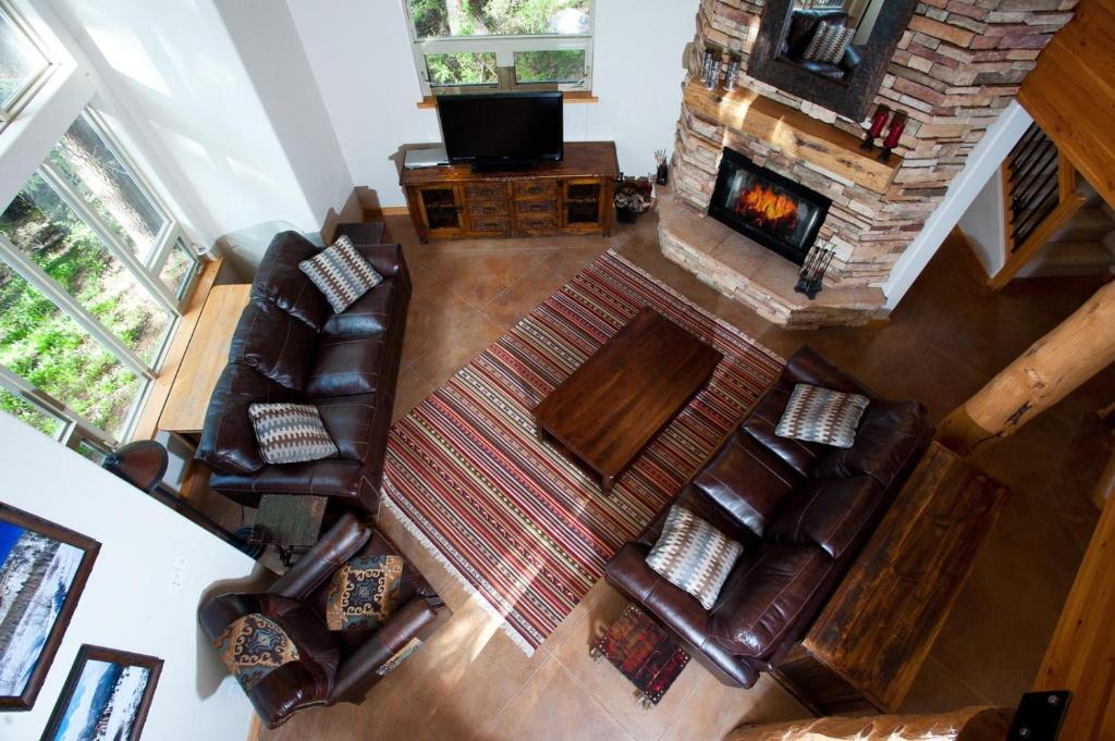 672 Beaver Circle - image 4
