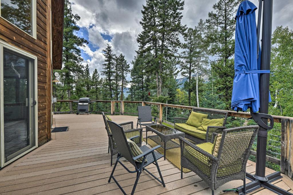 Woodland Cabin Less Than 2 Mi to Purgatory Skiing! - main image