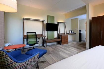 Holiday Inn Express Hotel & Suites Research Triangle Park an IHG Hotel - image 3