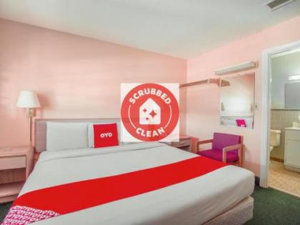 OYO Hotel Durham West Hills - image 1