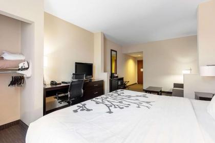 Sleep Inn & Suites Dyersburg I-155 - image 11