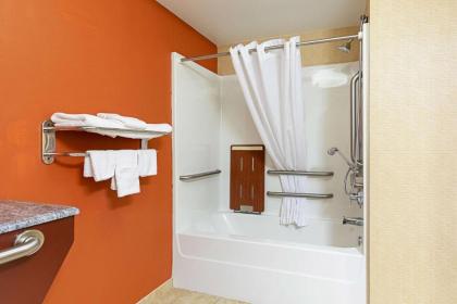 Sleep Inn & Suites Dyersburg I-155 - image 12