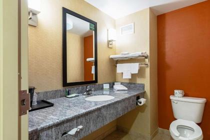 Sleep Inn & Suites Dyersburg I-155 - image 15