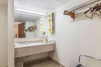 Motel 6-Dyersburg TN - image 5